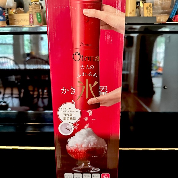 Kakigori Japanese Shaved Ice Maker - Picture 6 of 10